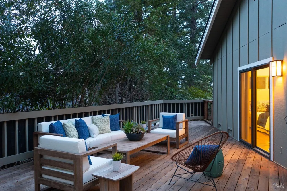 1590 Sylvaner Avenue St. Helena, CA 94574