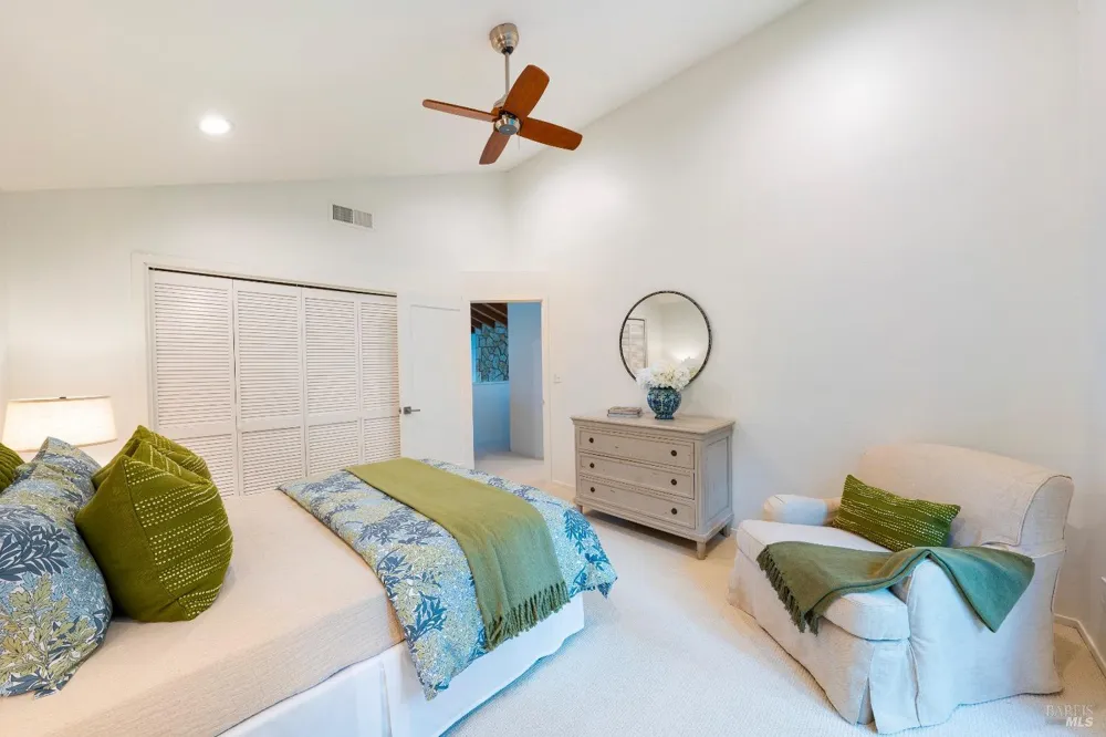 1590 Sylvaner Avenue St. Helena, CA 94574