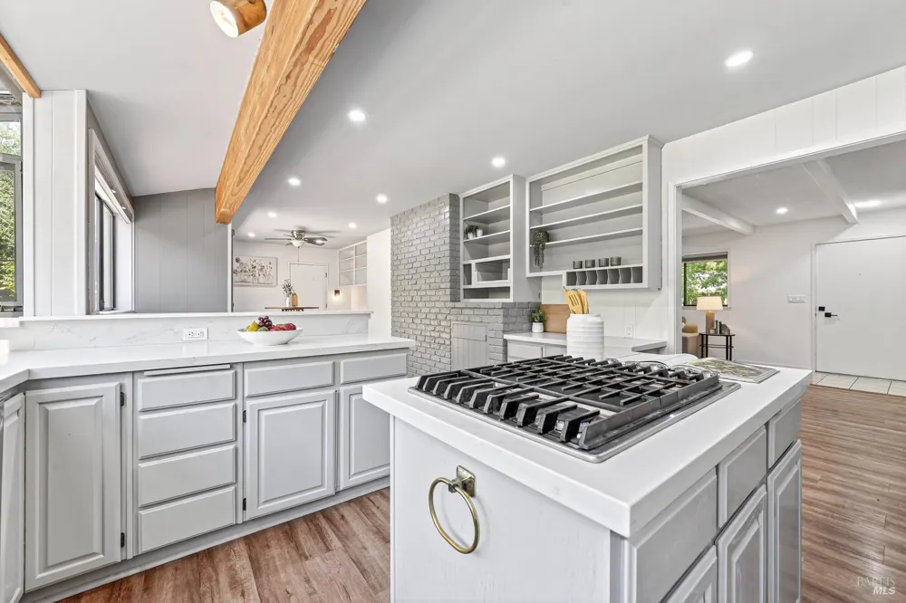 1819 Spring Mountain Court St. Helena, CA 94574