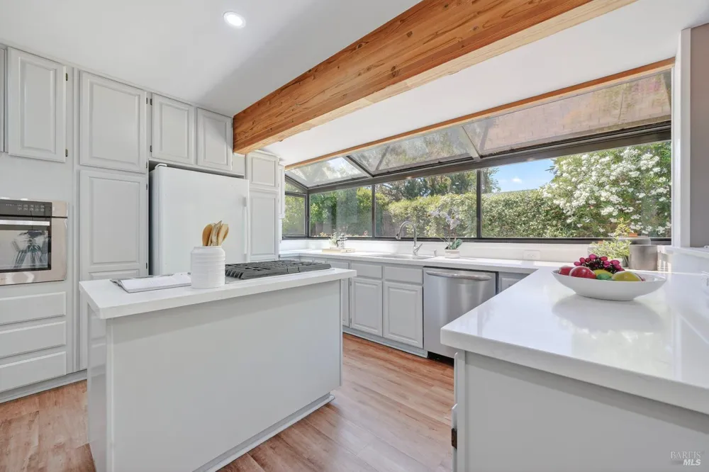 1819 Spring Mountain Court St. Helena, CA 94574