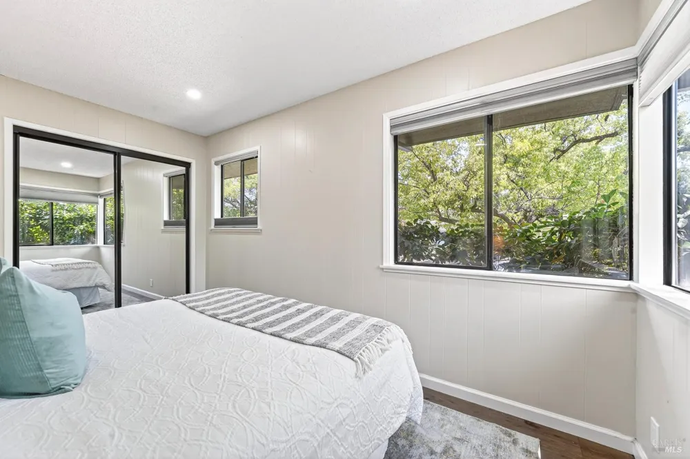 1819 Spring Mountain Court St. Helena, CA 94574