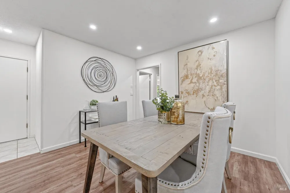 1819 Spring Mountain Court St. Helena, CA 94574