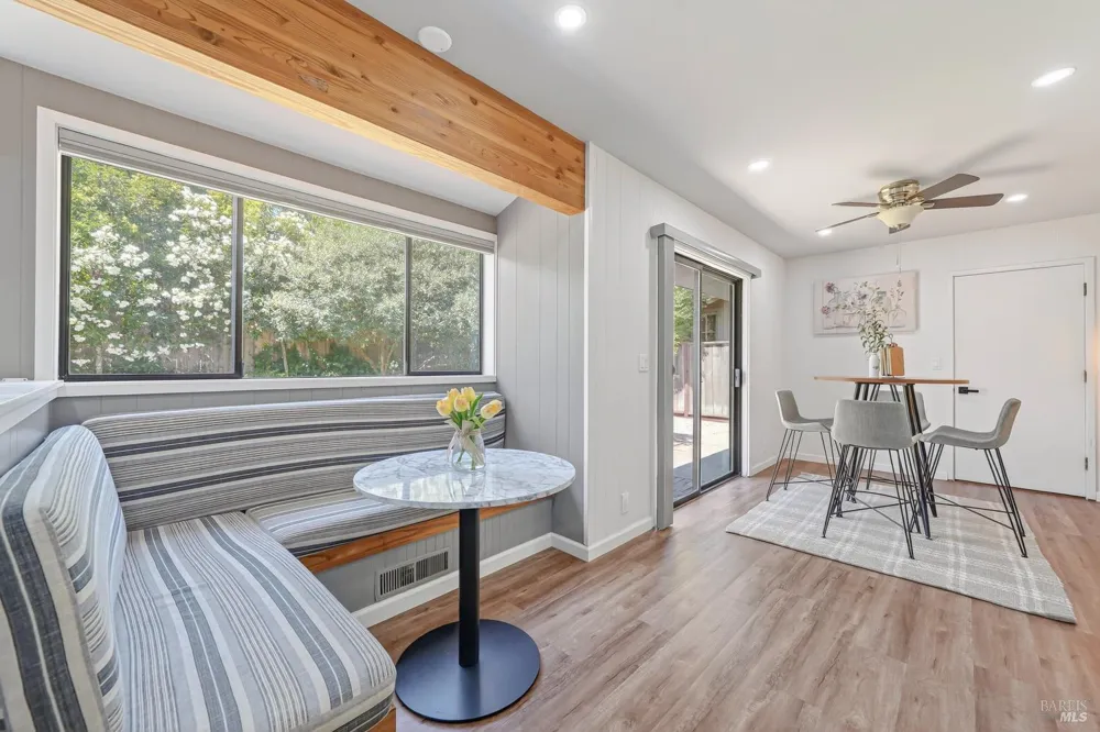 1819 Spring Mountain Court St. Helena, CA 94574