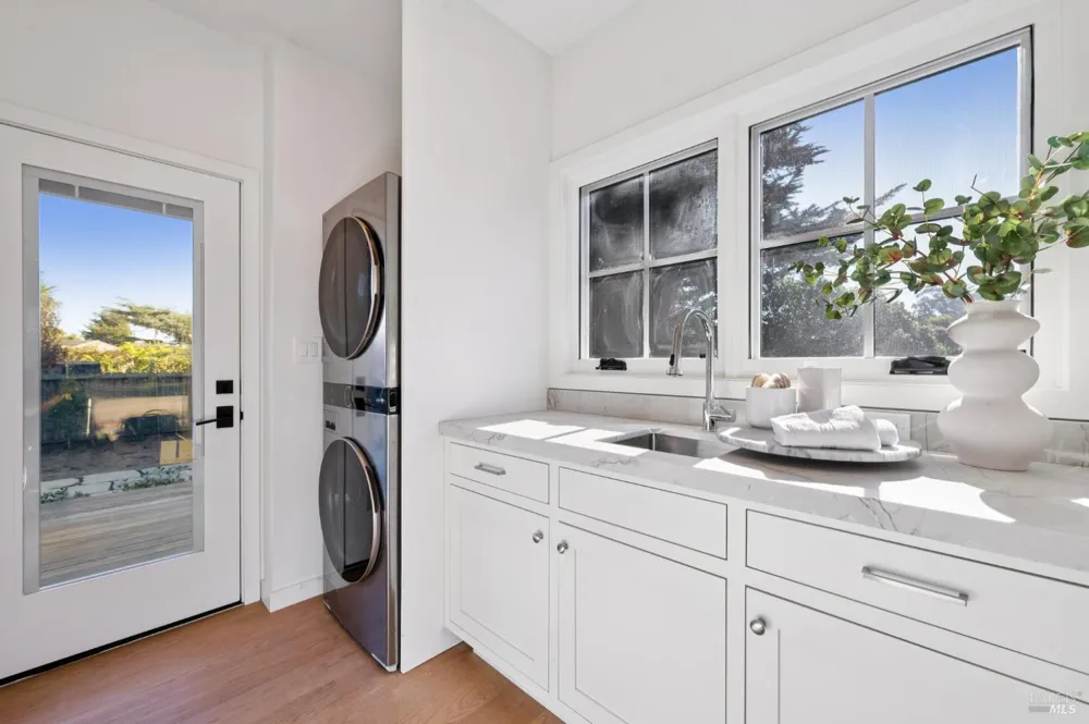 185 Elm Road Bolinas, CA 94924