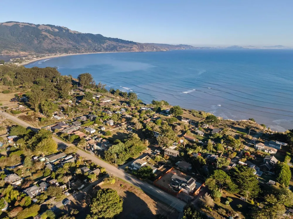 185 Elm Road Bolinas, CA 94924