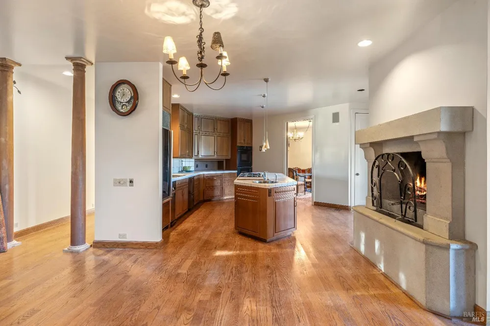 3295 Warm Springs Road Glen Ellen, CA 95442