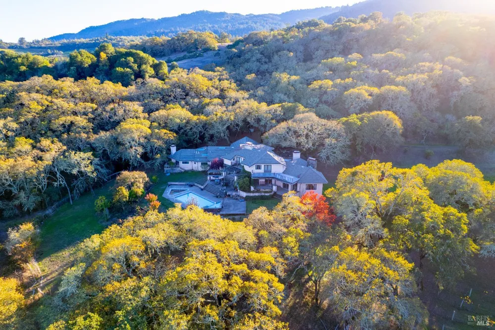 3295 Warm Springs Road Glen Ellen, CA 95442