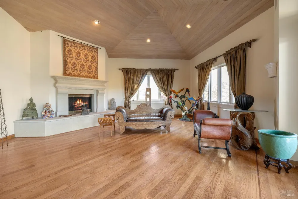 3295 Warm Springs Road Glen Ellen, CA 95442