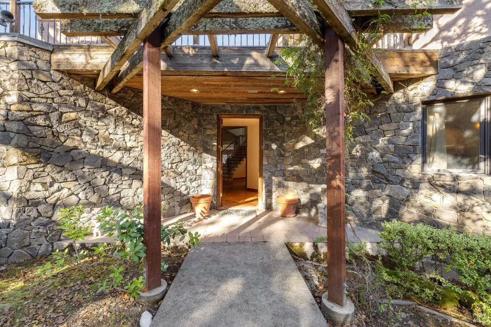 3295 Warm Springs Road Glen Ellen, CA 95442