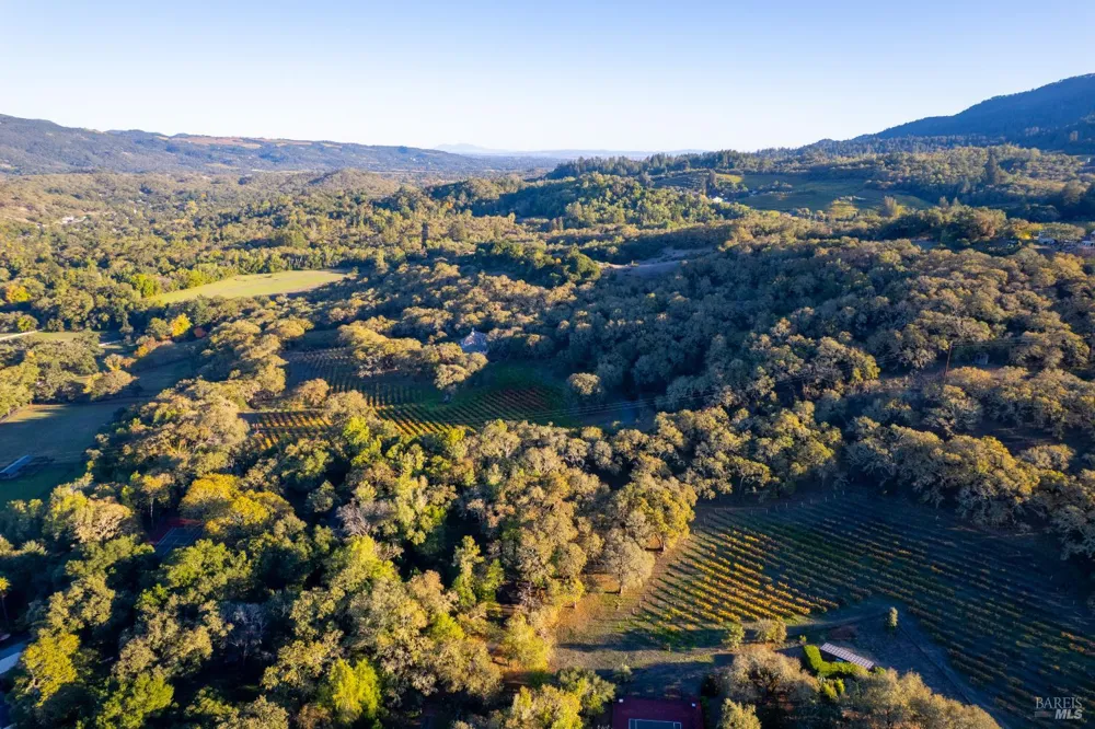 3295 Warm Springs Road Glen Ellen, CA 95442