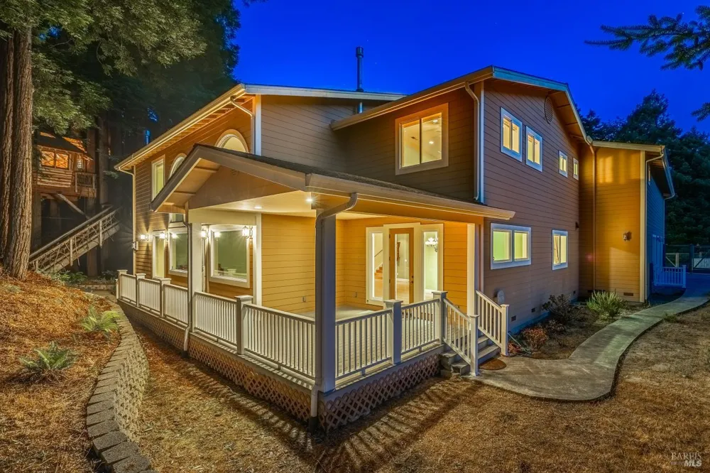 16611 Pearl Ranch Road Fort Bragg, CA 95437