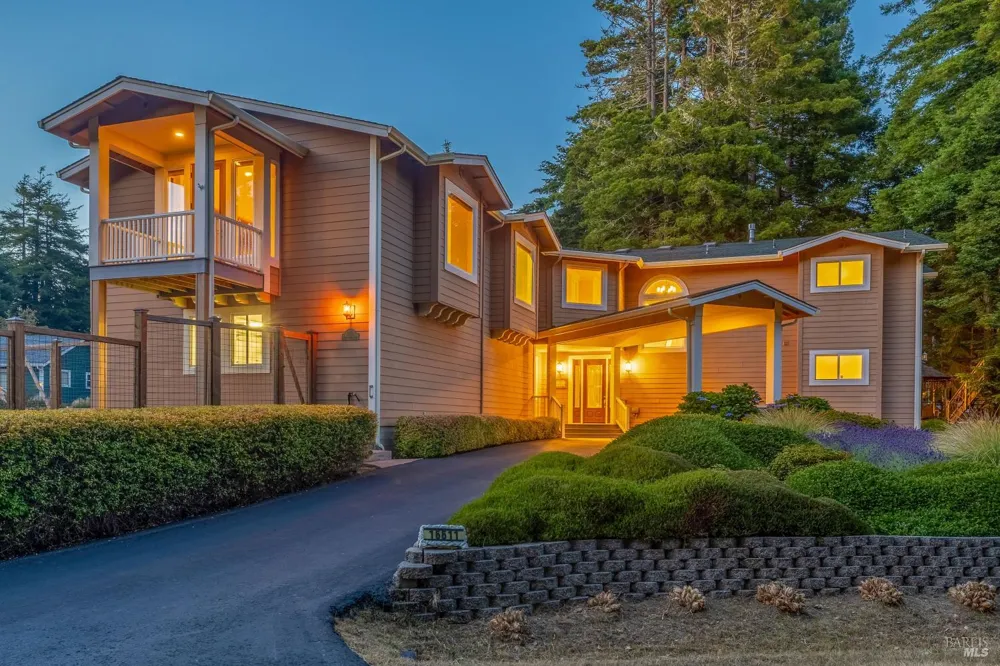 16611 Pearl Ranch Road Fort Bragg, CA 95437