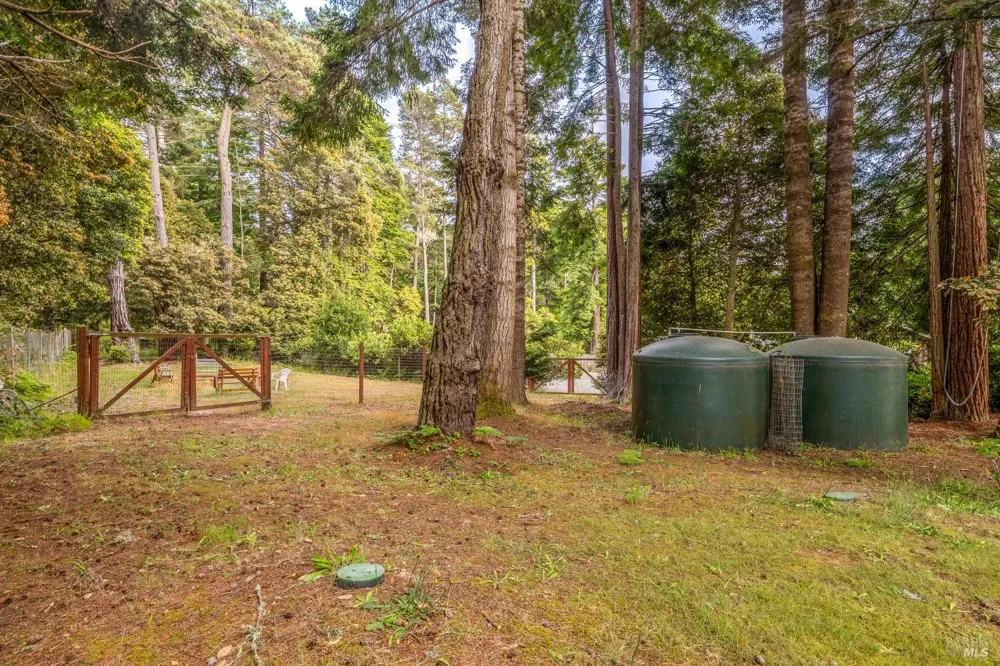 16611 Pearl Ranch Road Fort Bragg, CA 95437