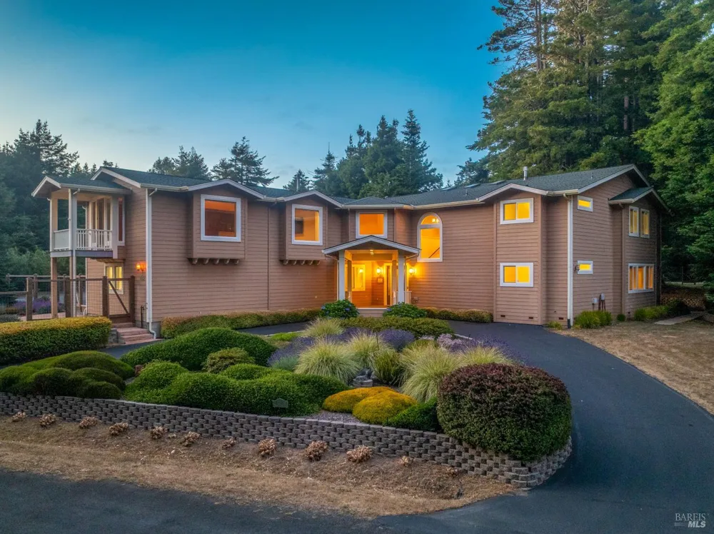 16611 Pearl Ranch Road Fort Bragg, CA 95437