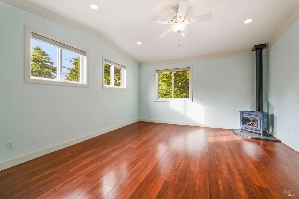 16611 Pearl Ranch Road Fort Bragg, CA 95437