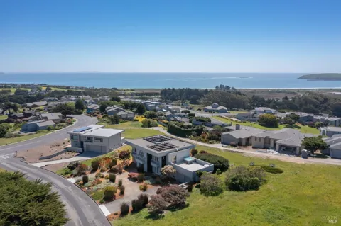 315 Mainsail Drive