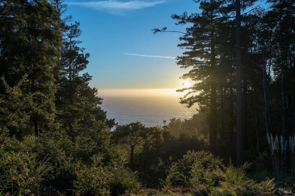 36780 Glennen Drive Gualala, CA 95445