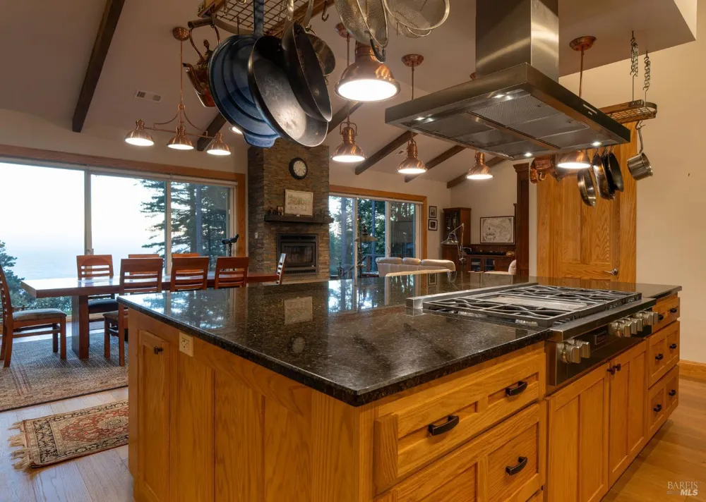 36780 Glennen Drive Gualala, CA 95445