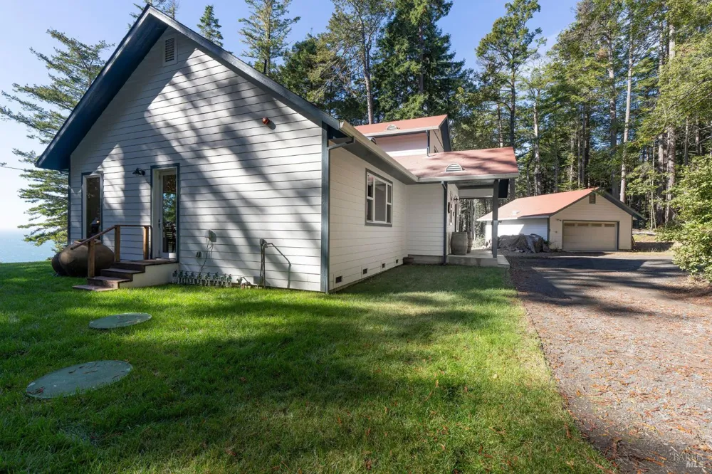 36780 Glennen Drive Gualala, CA 95445