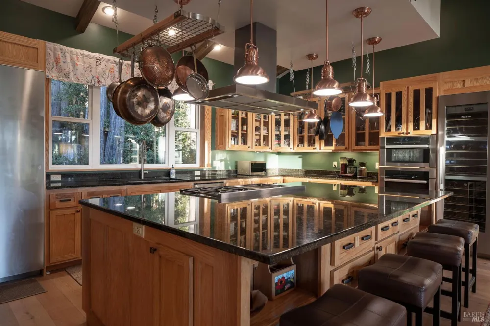 36780 Glennen Drive Gualala, CA 95445
