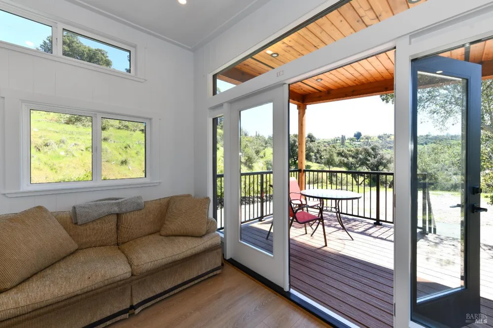 1033 Sundown Trail Santa Rosa, CA 95404