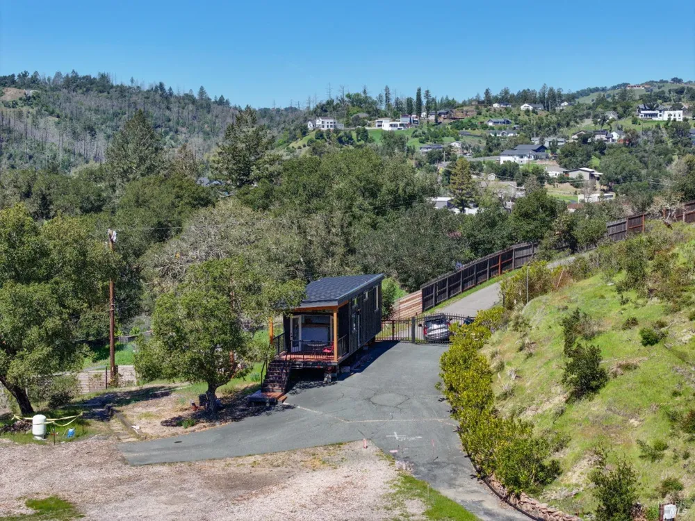 1033 Sundown Trail Santa Rosa, CA 95404