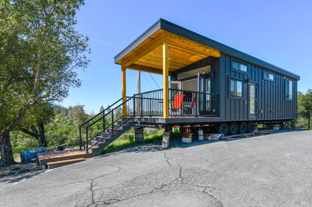 1033 Sundown Trail Santa Rosa, CA 95404