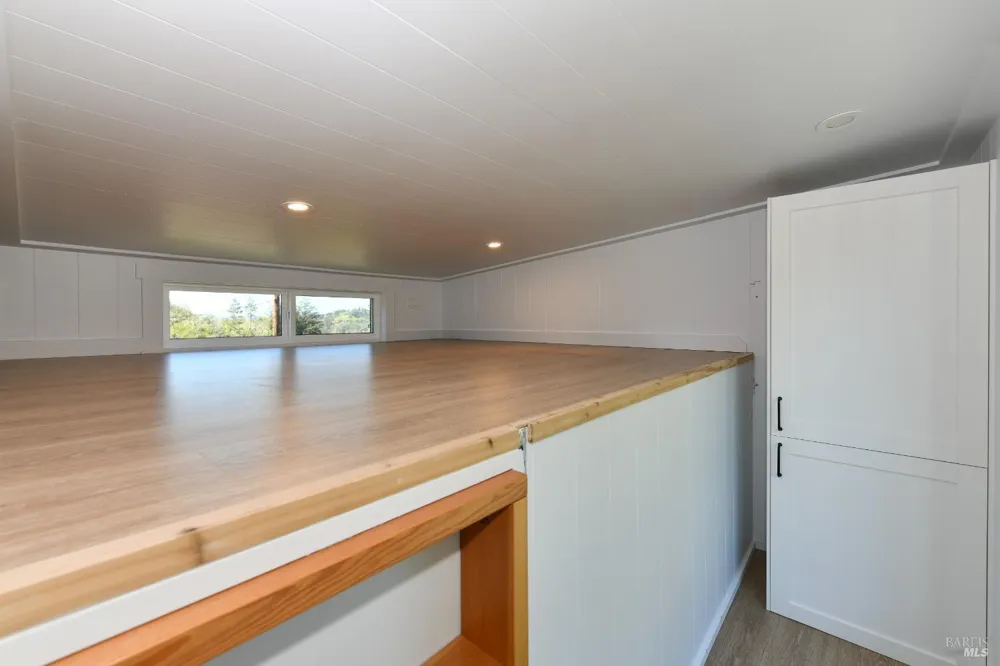 1033 Sundown Trail Santa Rosa, CA 95404