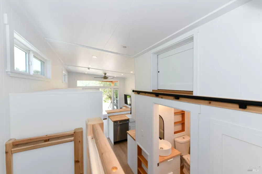1033 Sundown Trail Santa Rosa, CA 95404