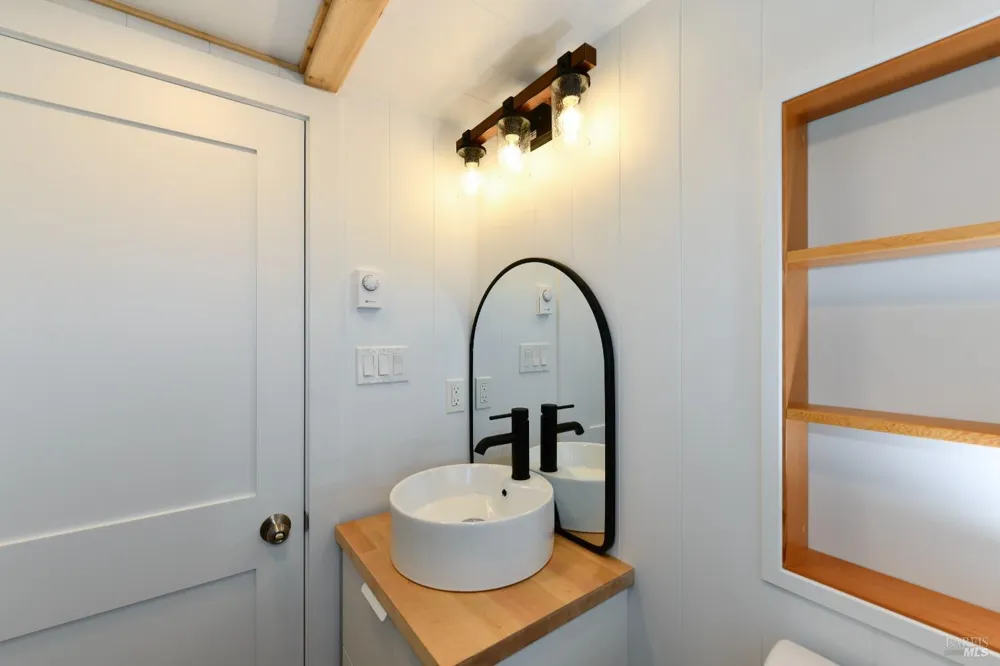 1033 Sundown Trail Santa Rosa, CA 95404