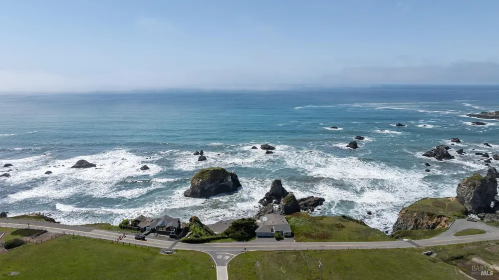 6175 Highway 1 Bodega Bay, CA 94923