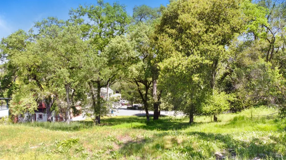 13766 Arnold Drive Glen Ellen, CA 95442