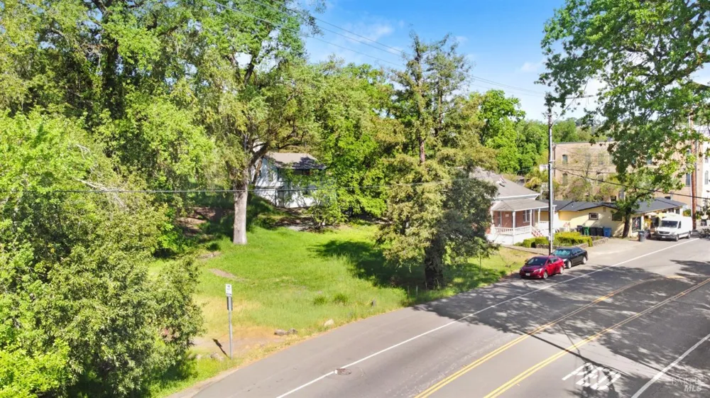 13766 Arnold Drive Glen Ellen, CA 95442