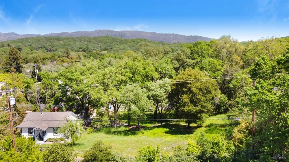 13766 Arnold Drive Glen Ellen, CA 95442