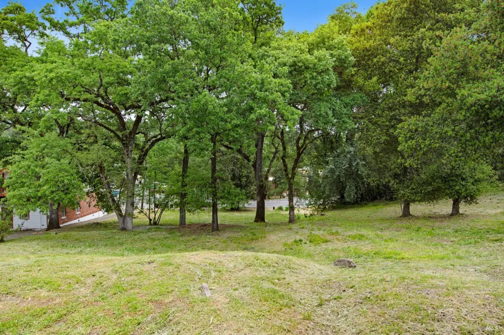 13766 Arnold Drive Glen Ellen, CA 95442