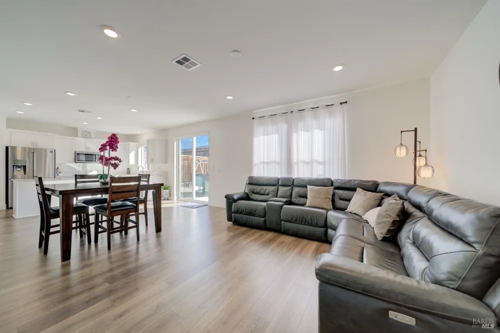 3045 Balance Circle Fairfield, CA 94533