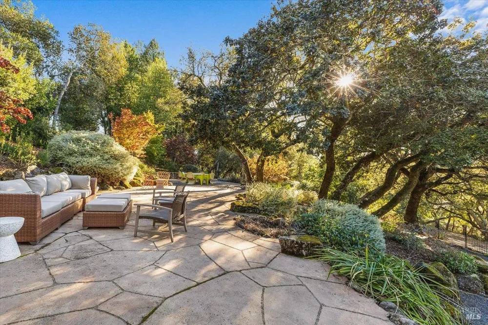7061 Bennett Valley Road Santa Rosa, CA 95404