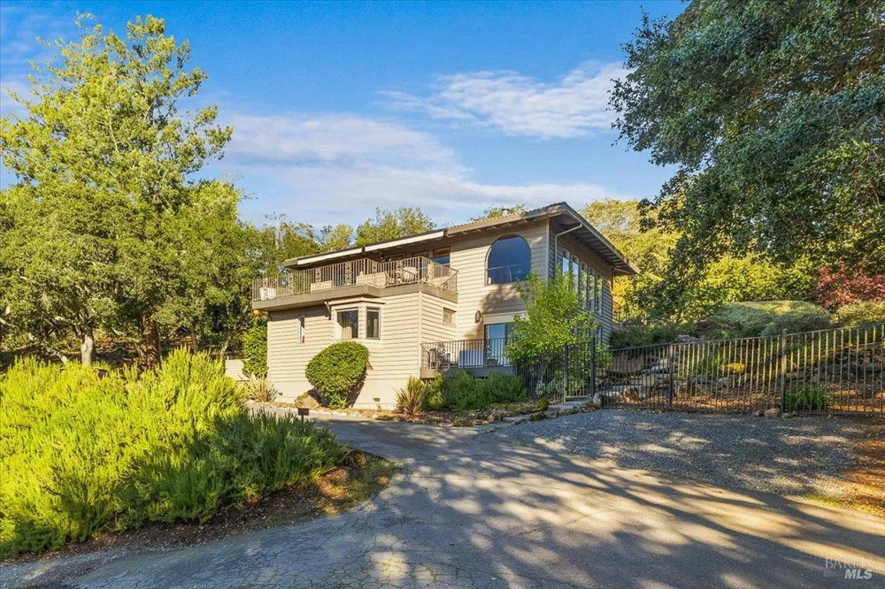 7061 Bennett Valley Road Santa Rosa, CA 95404