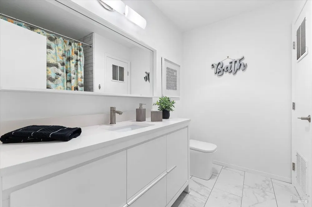 7061 Bennett Valley Road Santa Rosa, CA 95404