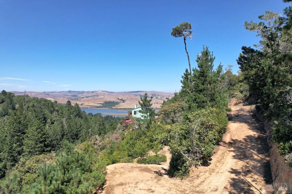 W Robert Drive Inverness, CA 94937