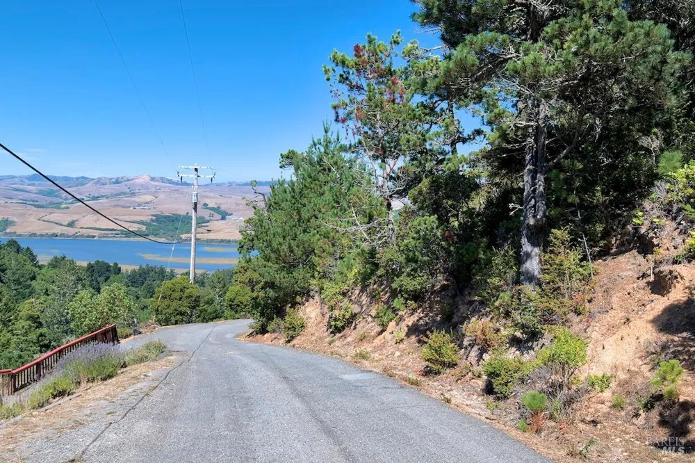 W Robert Drive Inverness, CA 94937