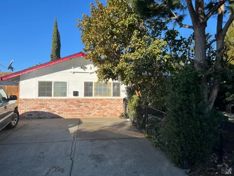 1831 Clay Street
