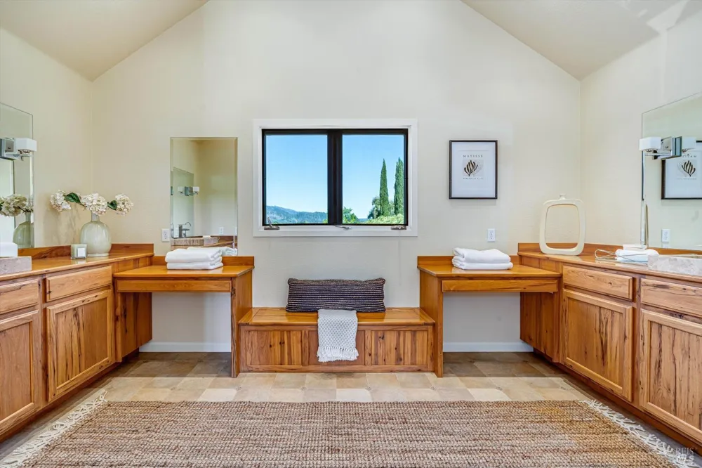 466 Pratt Avenue St. Helena, CA 94574