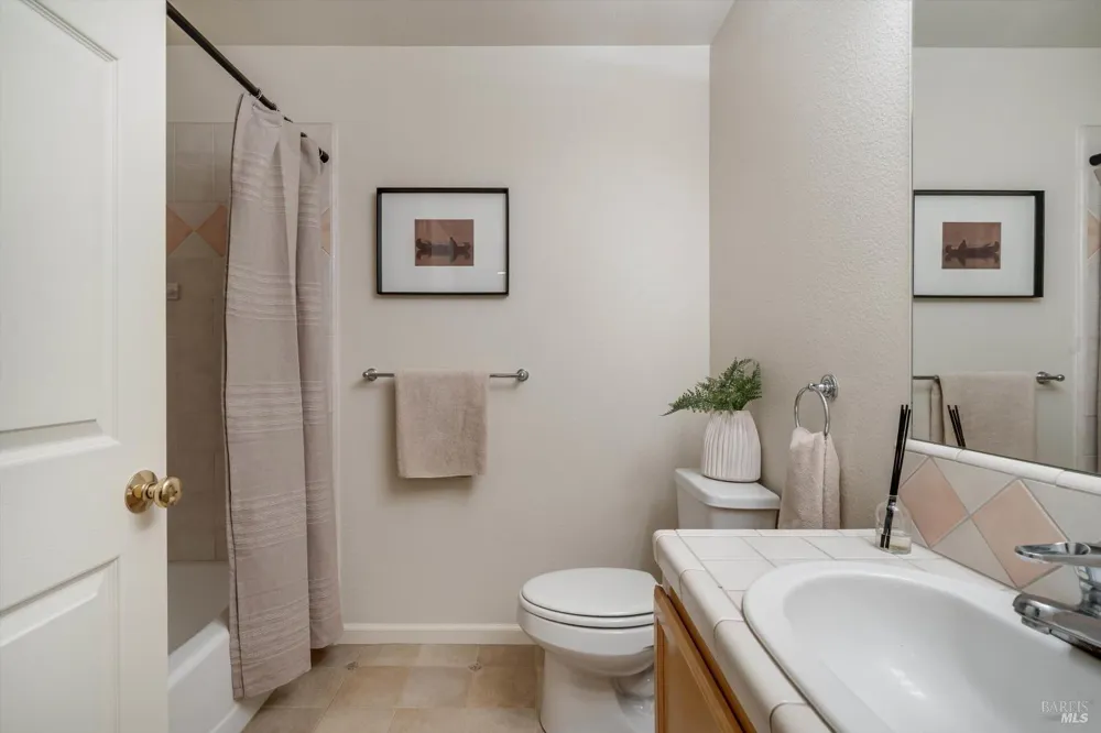 466 Pratt Avenue St. Helena, CA 94574