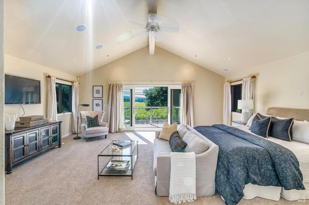 466 Pratt Avenue St. Helena, CA 94574