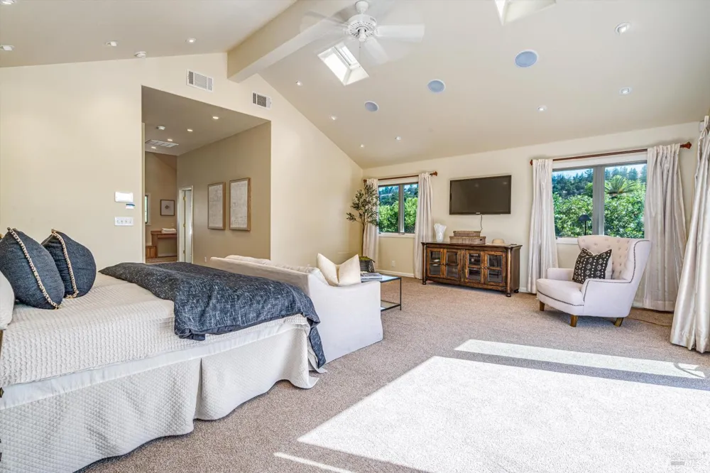 466 Pratt Avenue St. Helena, CA 94574