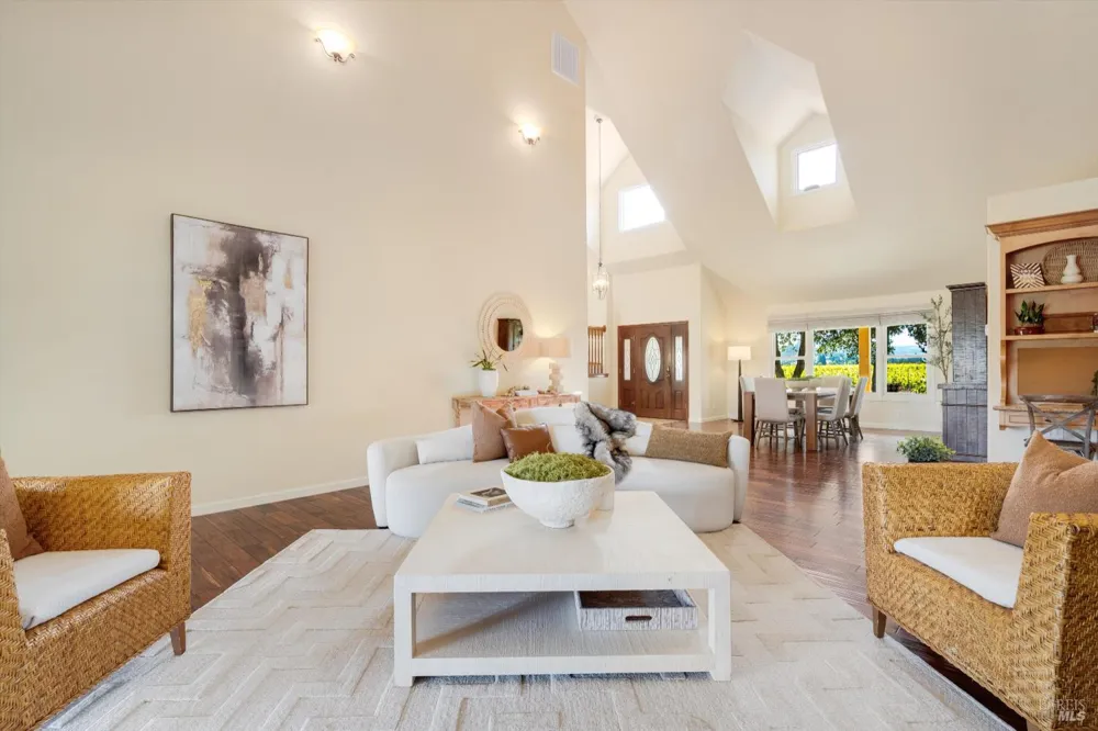 466 Pratt Avenue St. Helena, CA 94574