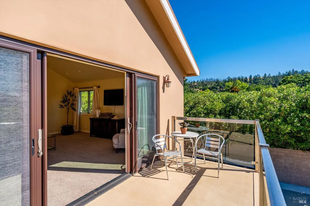 466 Pratt Avenue St. Helena, CA 94574
