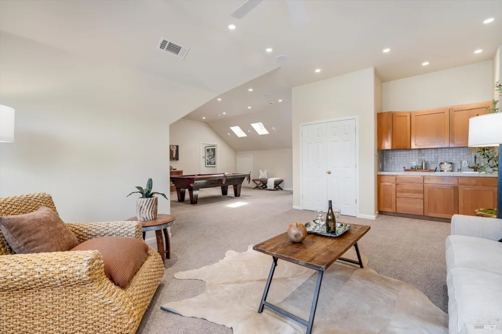 466 Pratt Avenue St. Helena, CA 94574