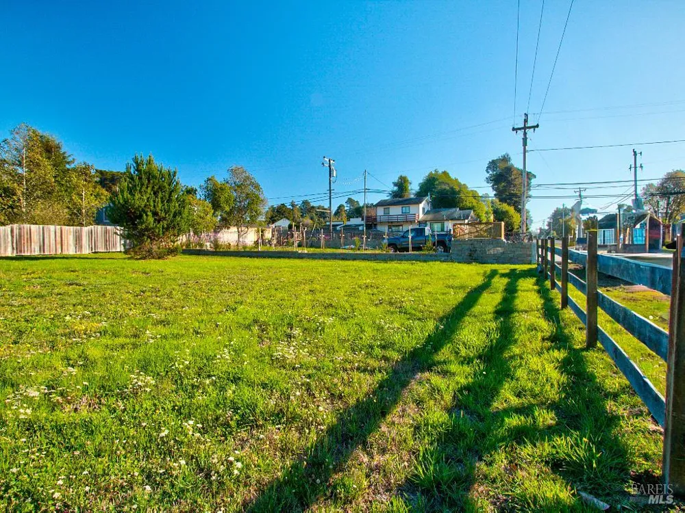 102 Dana Street Fort Bragg, CA 95437